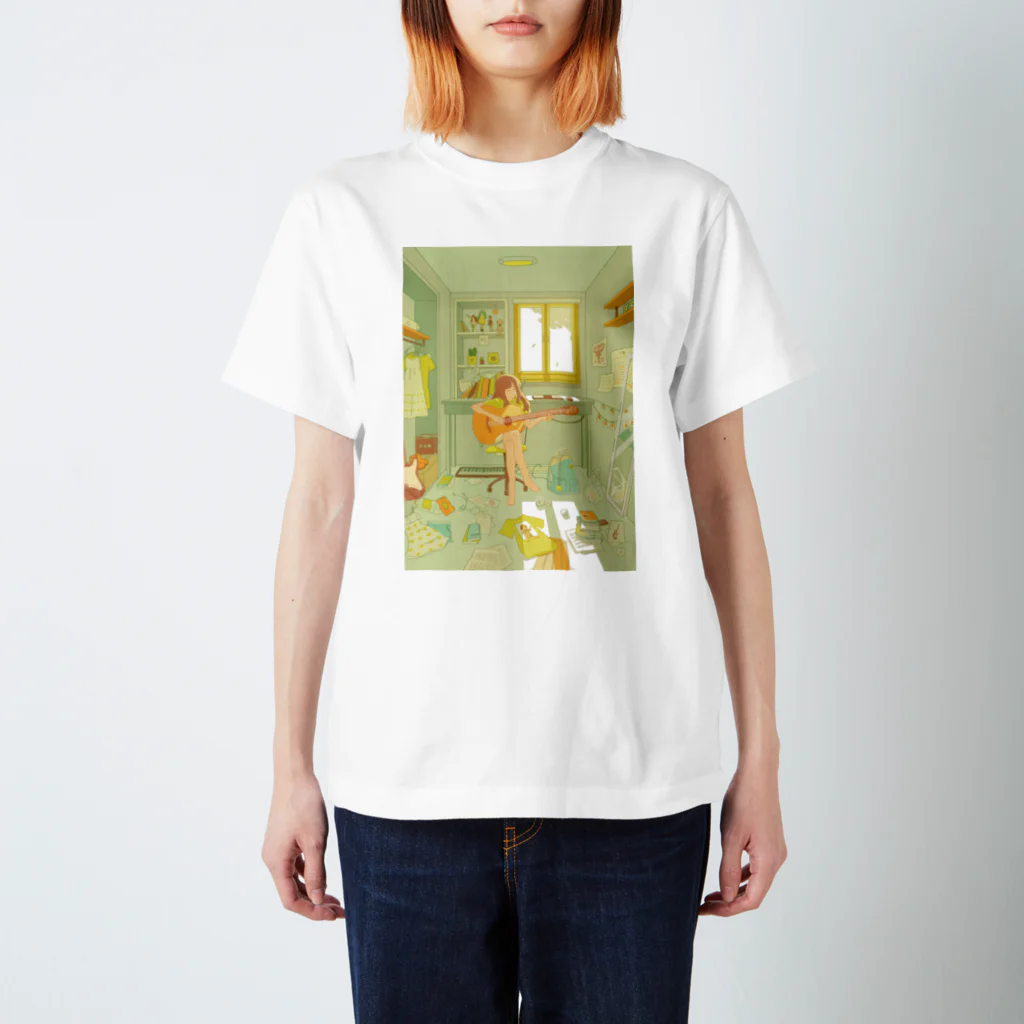 夏野スイカのギターを弾く少女 Regular Fit T-Shirt