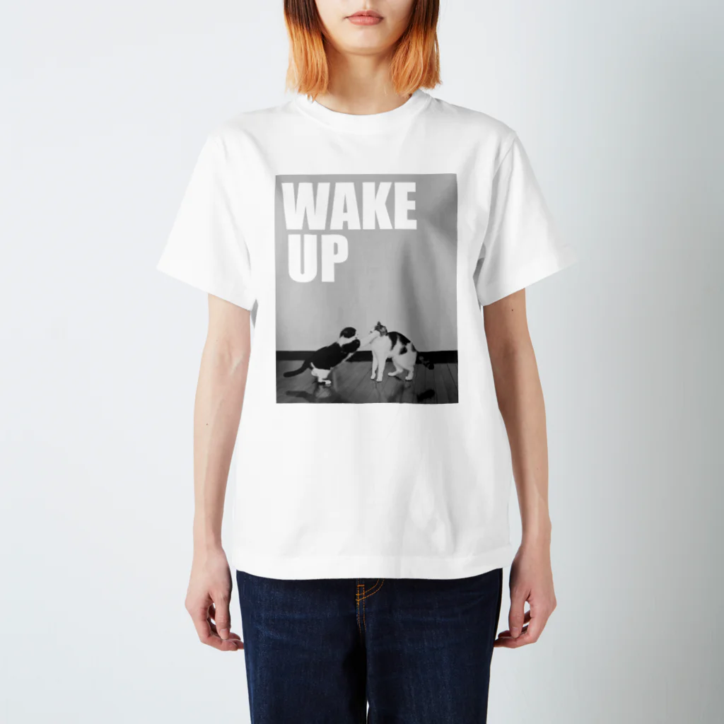 へるのWAKE UP Regular Fit T-Shirt