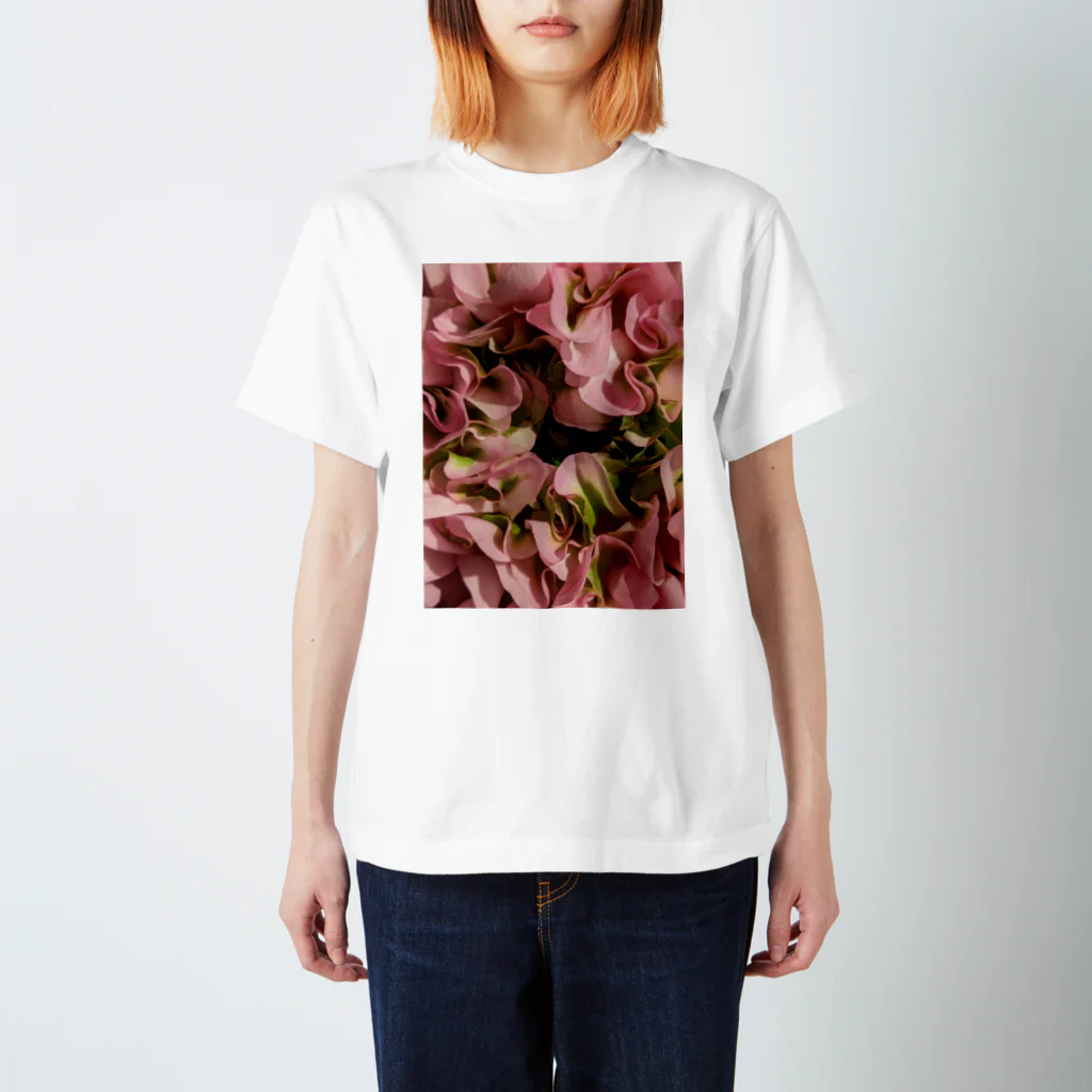 Ficusのひらひらラナンキュラス Regular Fit T-Shirt