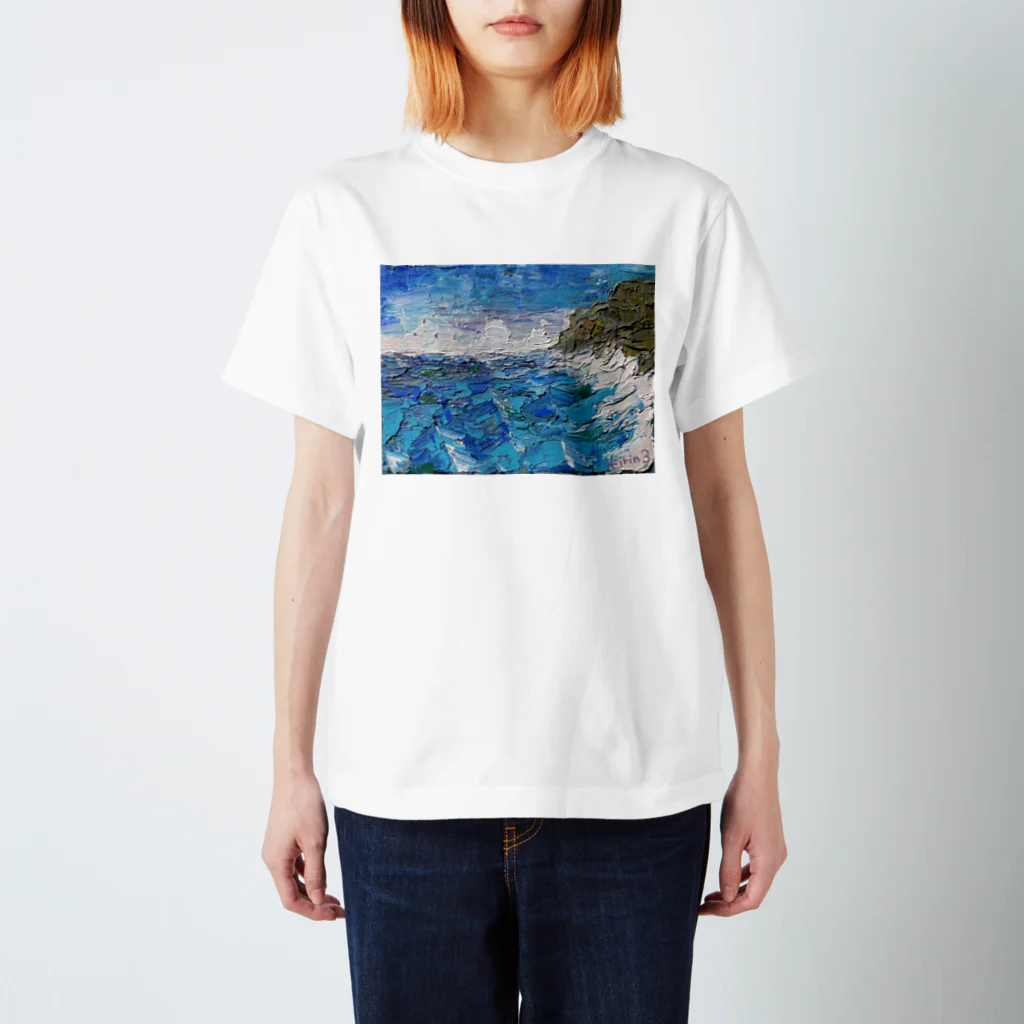 きりんのお絵描き屋さんの波 Regular Fit T-Shirt