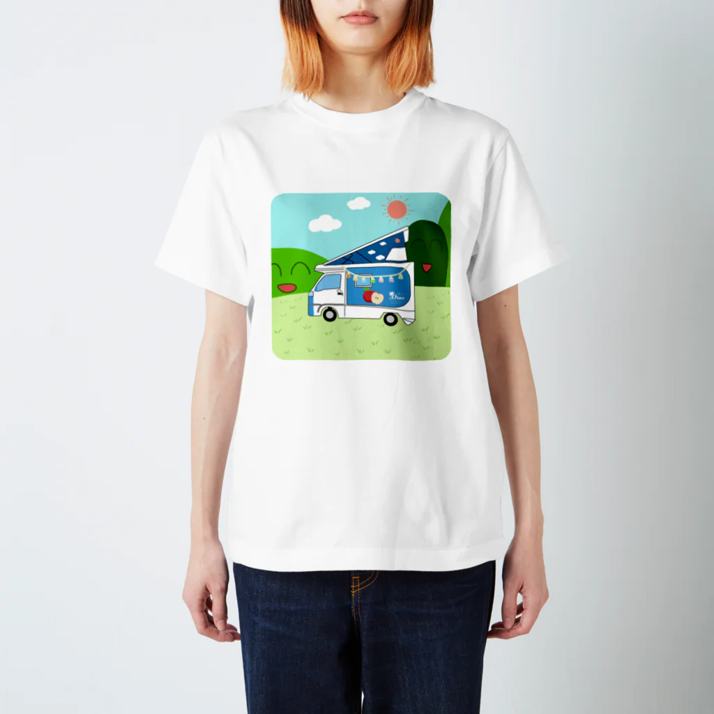 Fortune Campers そっくの雑貨屋さんのさおりんごちゃんのさおりん号でキャンプ気分 スタンダードTシャツ