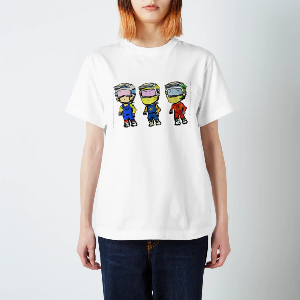 サーキットのオカミちゃんねるのモトクロスアベンジャーズ スタンダードTシャツ