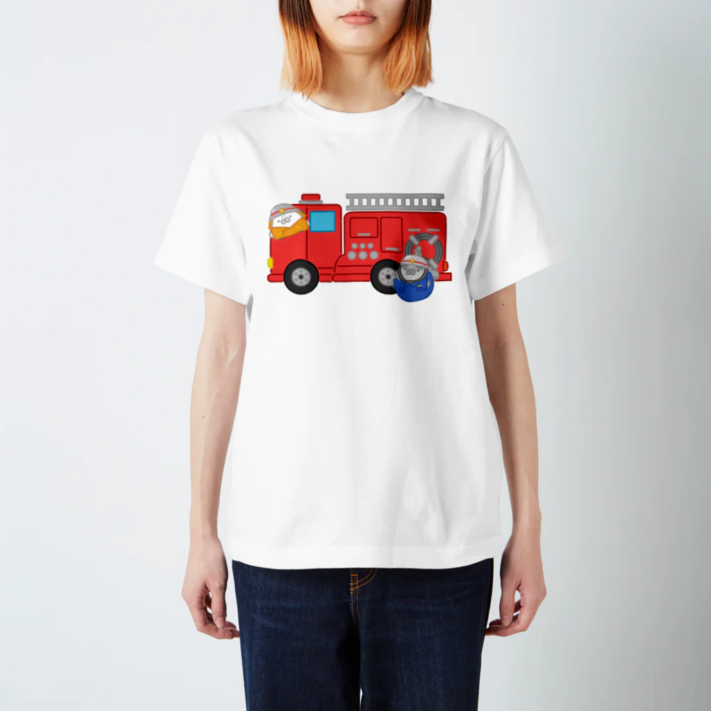 もちたぷ商店 -SUZURI店-の消防車 スタンダードTシャツ