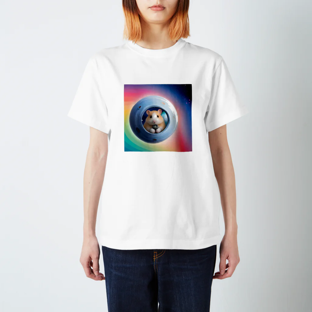 スペースハムハムの虹色宇宙遊泳ハム Regular Fit T-Shirt