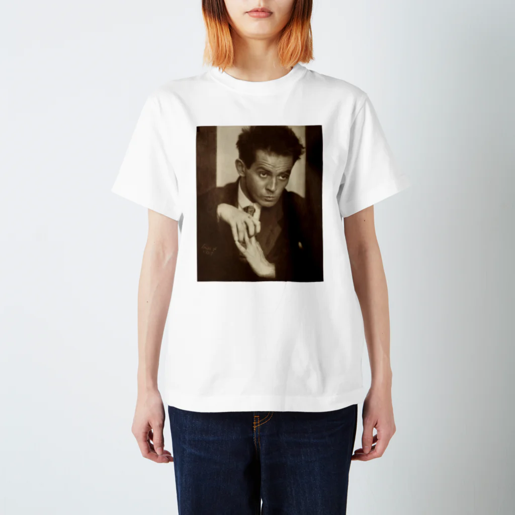 Qchanのエゴンシーレ Regular Fit T-Shirt