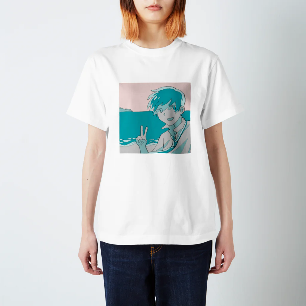 yuei_00の春の海と男子高校生 スタンダードTシャツ