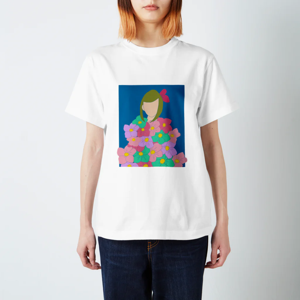 KAEDEsanの花ドレスを着た少女 Regular Fit T-Shirt