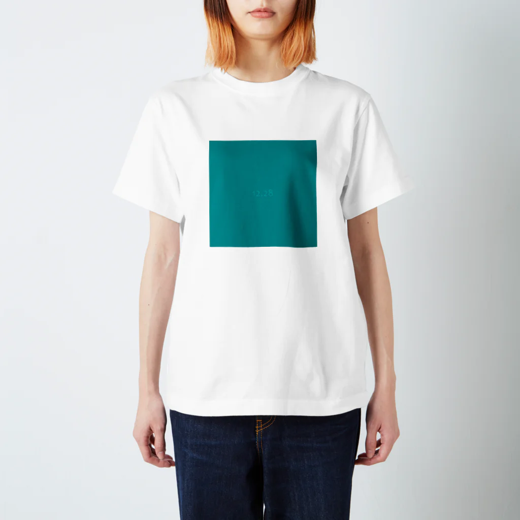「Birth Day Colors」バースデーカラーの専門店の12月28日の誕生色「ビリジアン・グリーン」 Regular Fit T-Shirt