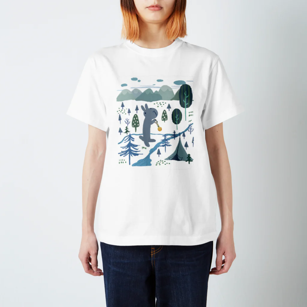 Mountain-and-Valleyの北欧風うさぎ Regular Fit T-Shirt