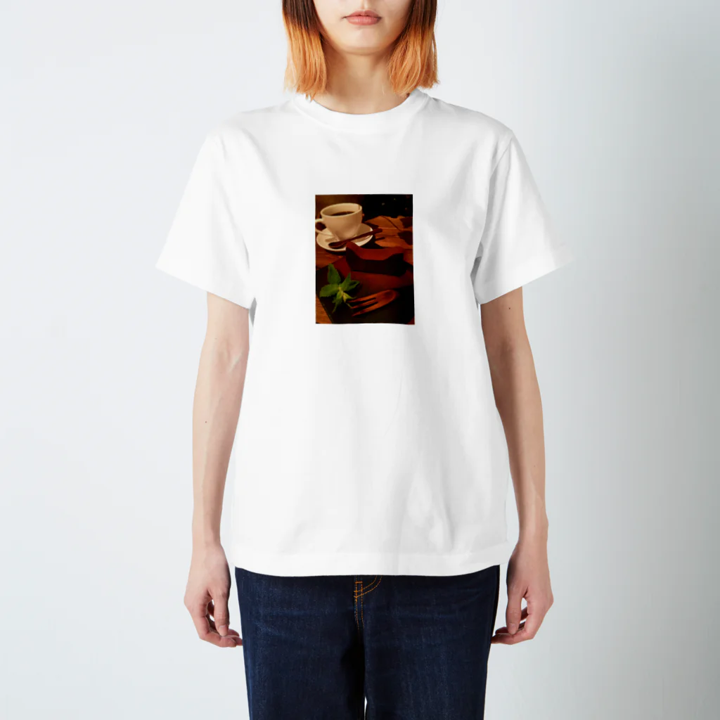 鹿美写真館のケーキ スタンダードTシャツ