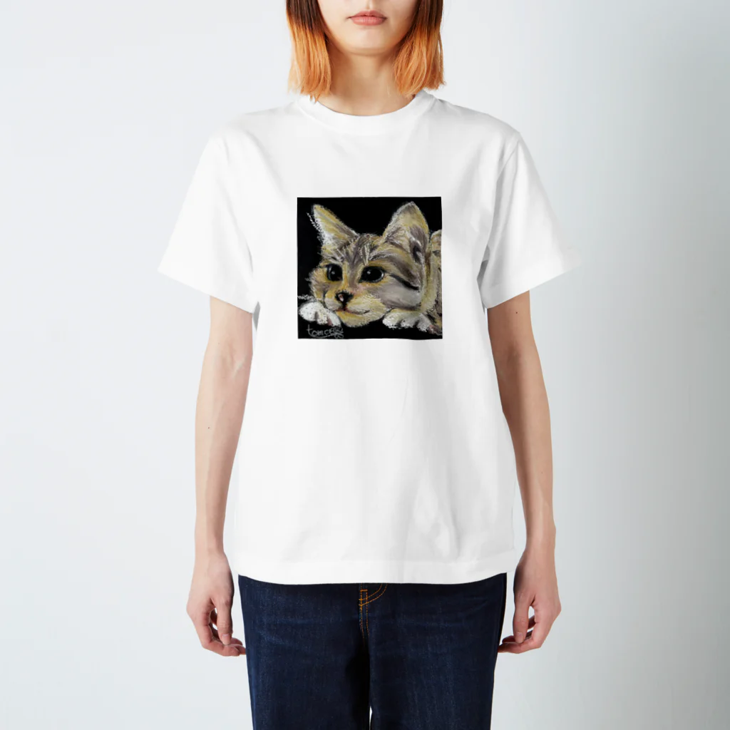 チョークアートグッズ😊のチョークアートの子猫ちゃん😊 Regular Fit T-Shirt