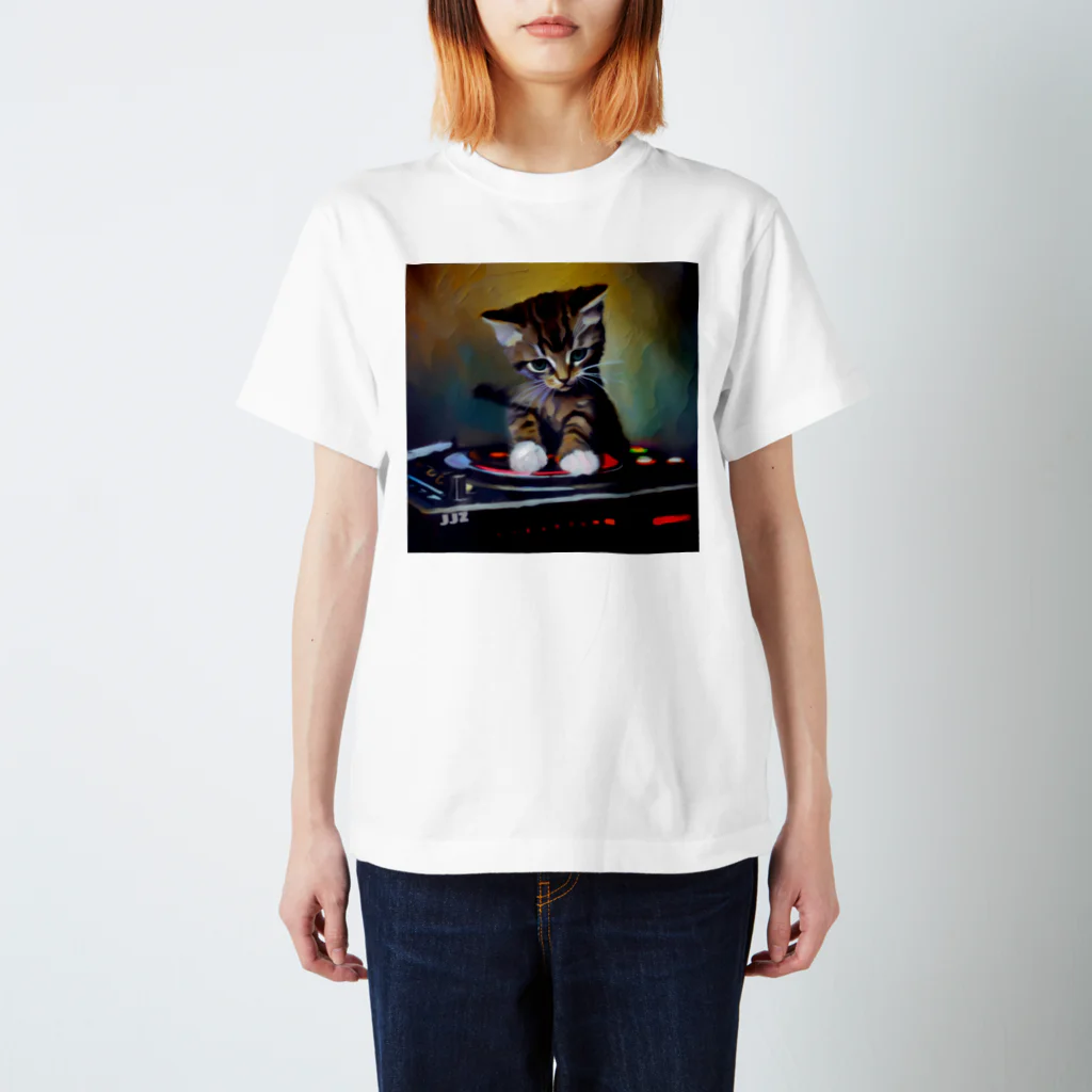 𝑱𝒆𝒂𝒏 𝑱𝒂𝒄𝒒𝒖𝒆 𝒁𝒐𝒎𝒃𝒊𝒆のDJこねこ スタンダードTシャツ