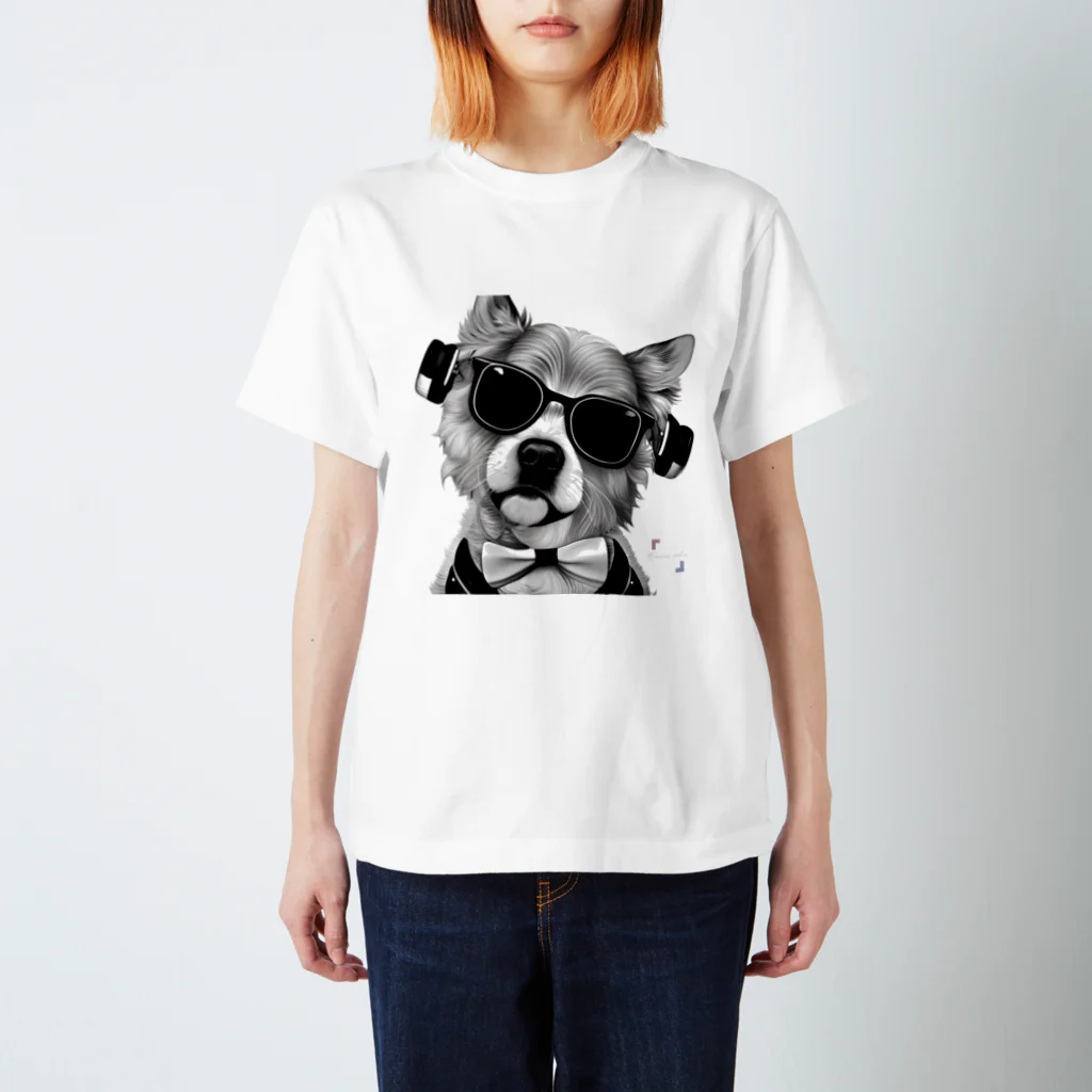 Connect Art SUZURI STOREのConnect Art 003 Dog Regular Fit T-Shirt