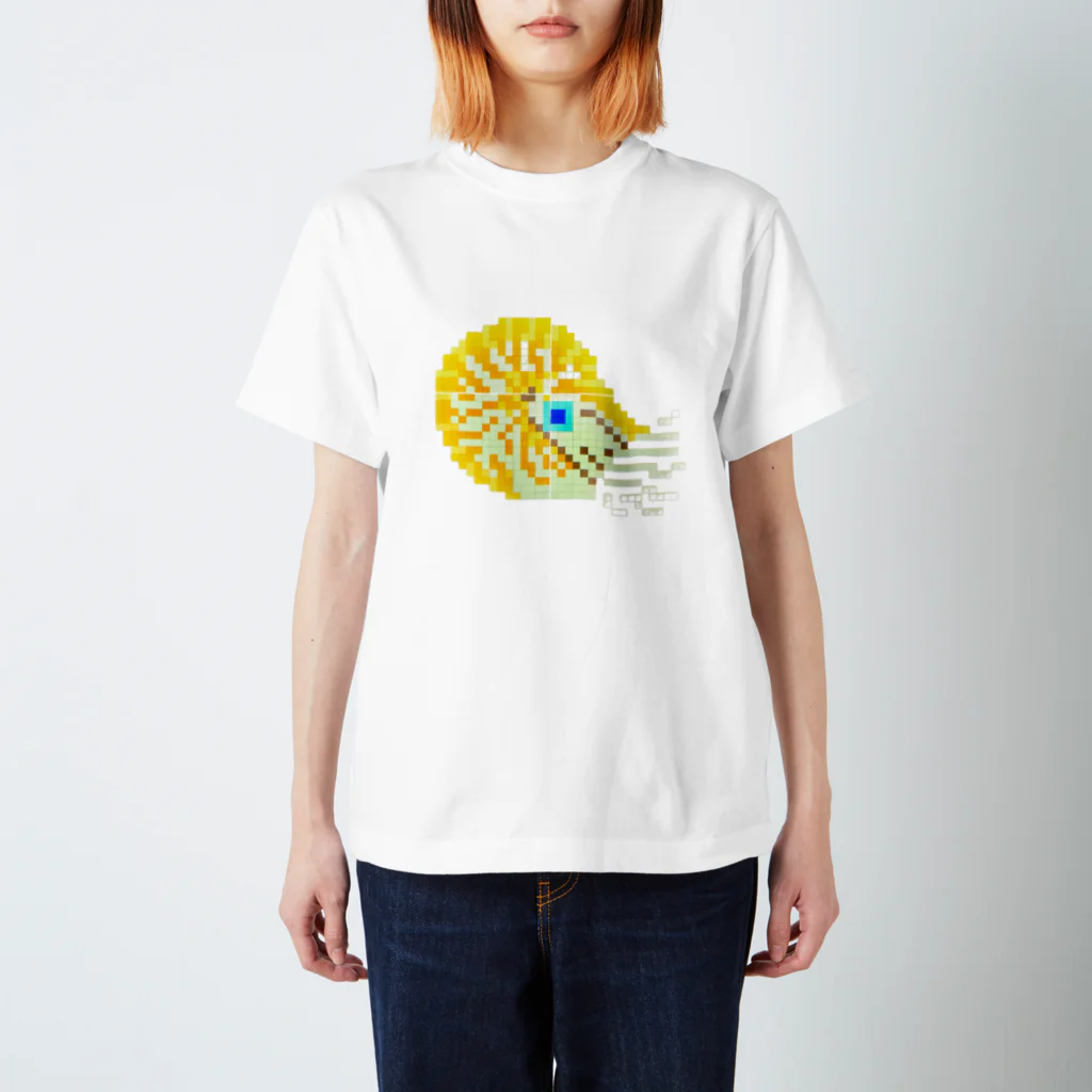 スナックカブトムシのドットオウムガイちゃん Regular Fit T-Shirt