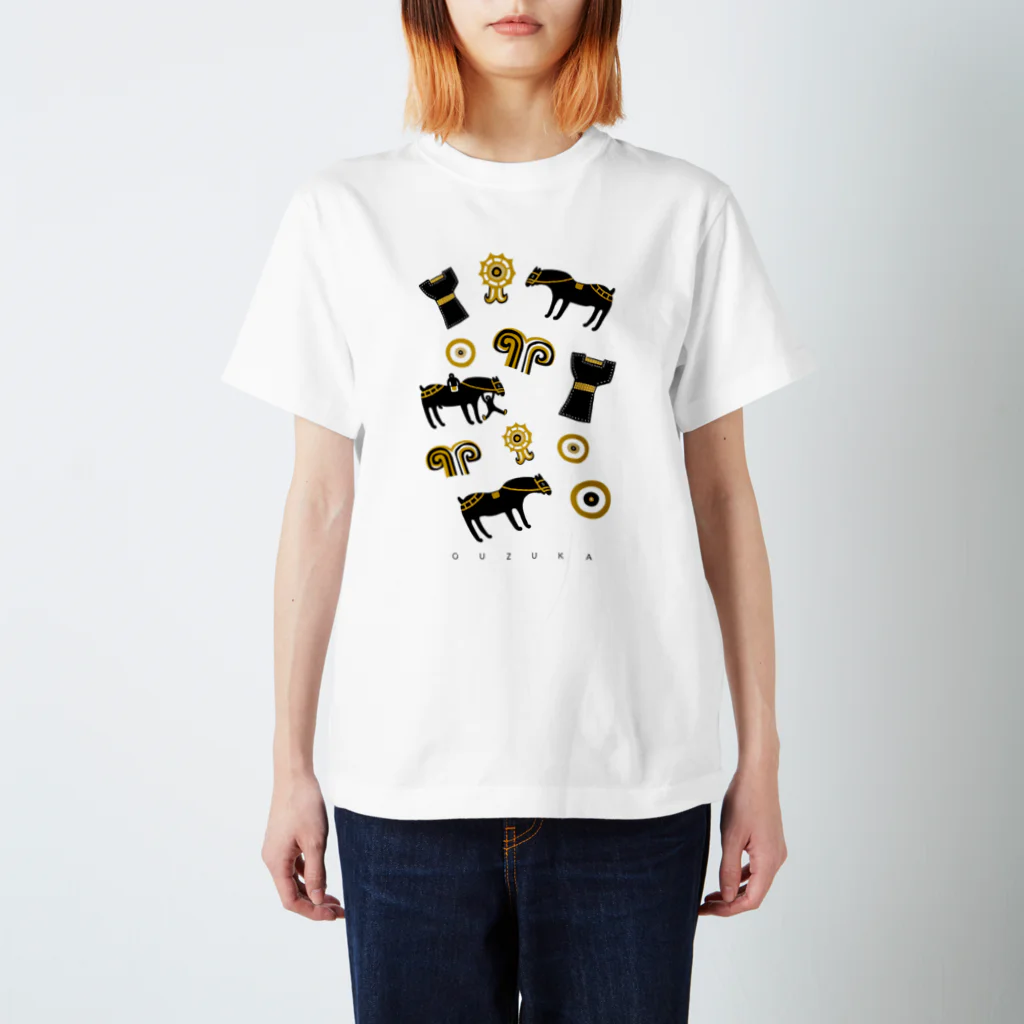 chika_shirakawaの古代シリーズ▲▼▲▼王塚古墳の馬と紋様 Regular Fit T-Shirt