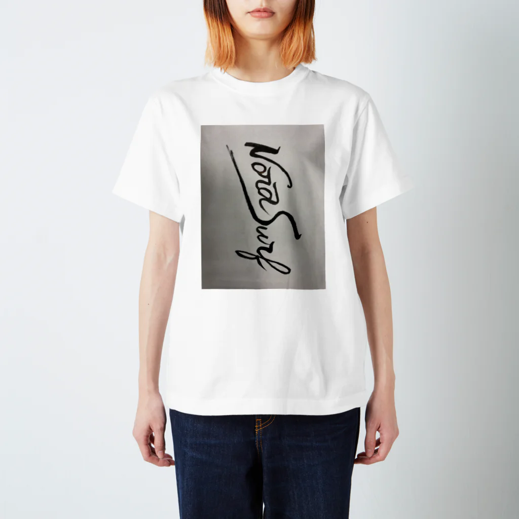 kanaboの野良サーフ Regular Fit T-Shirt