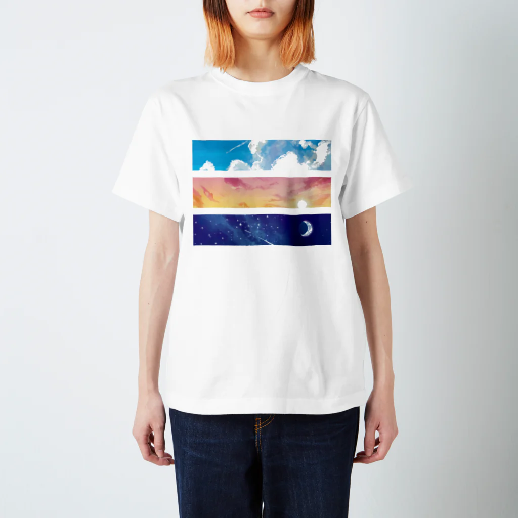 地球屋SUZURI店の空図鑑 Regular Fit T-Shirt