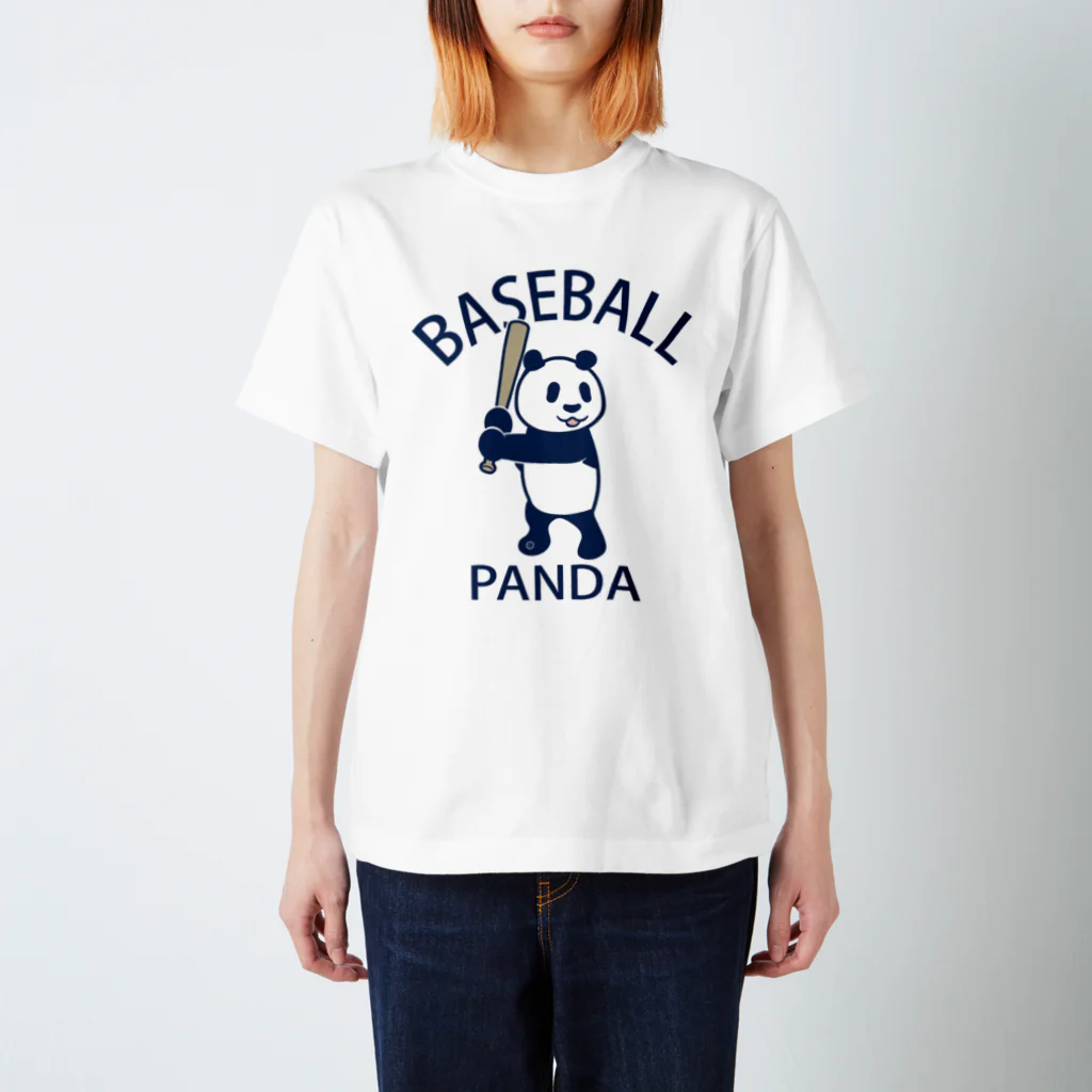 map5（マップファイブ）デザイン・ライセンス・ストック　のパンダ野球・ベースボール・BASEBALL・バット・アイテム・デザイン・動物・イラスト・アニマル・スポーツ・Tシャツ・・かわいい・選手・全身・PANDA・画像・ホームラン・オリジナル（C） スタンダードTシャツ