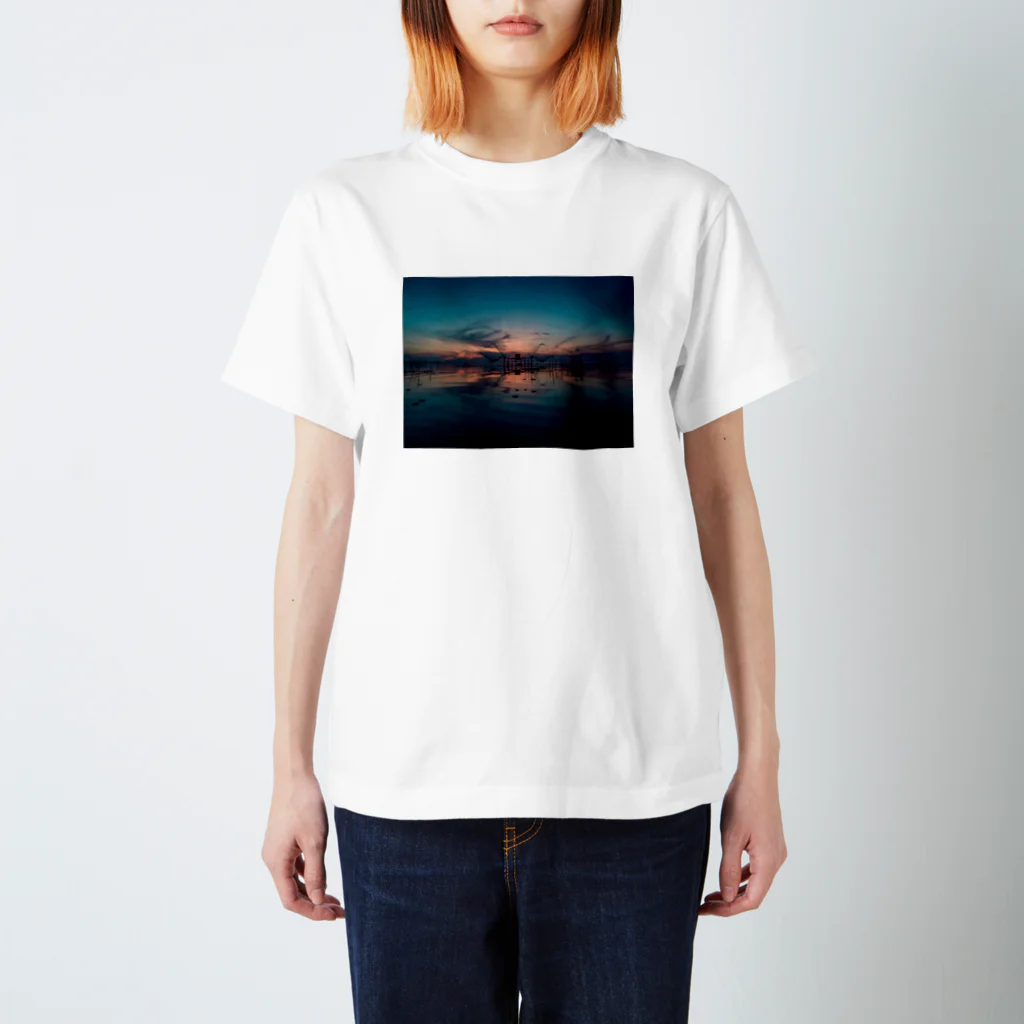 MAIBARU_TRAVELのパッタルンの朝 スタンダードTシャツ