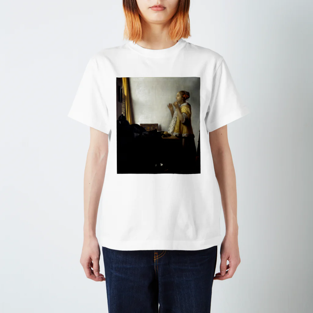 世界美術商店の真珠の首飾りの女 / Woman with a Pearl Necklace Regular Fit T-Shirt