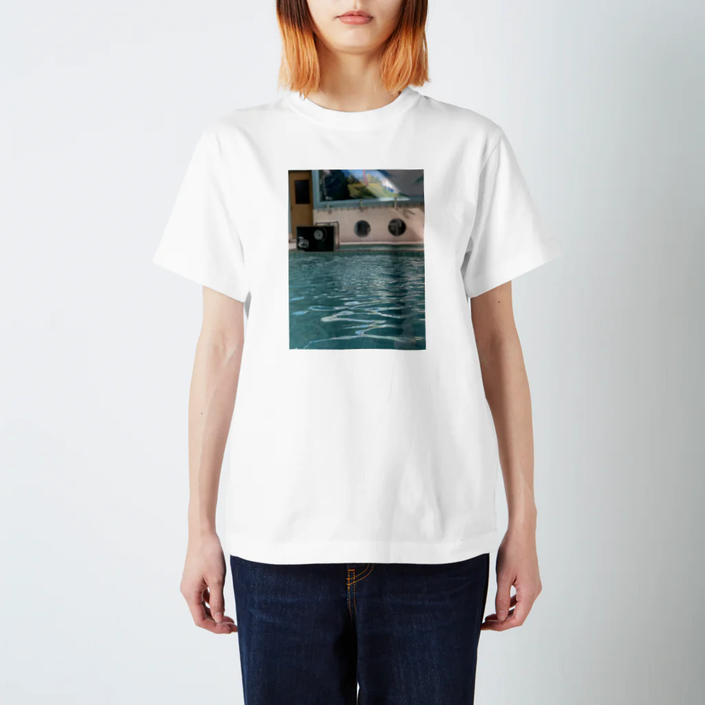 あらかわ銭湯 雲翠泉【三河島】の【雲翠泉】水面Tシャツ スタンダードTシャツ