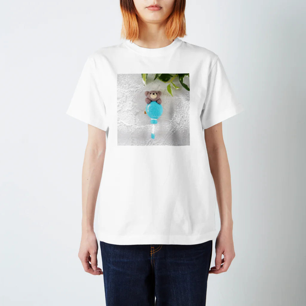 kumamia（くまみあ）のひょっこり！ふうせん（水色） Regular Fit T-Shirt