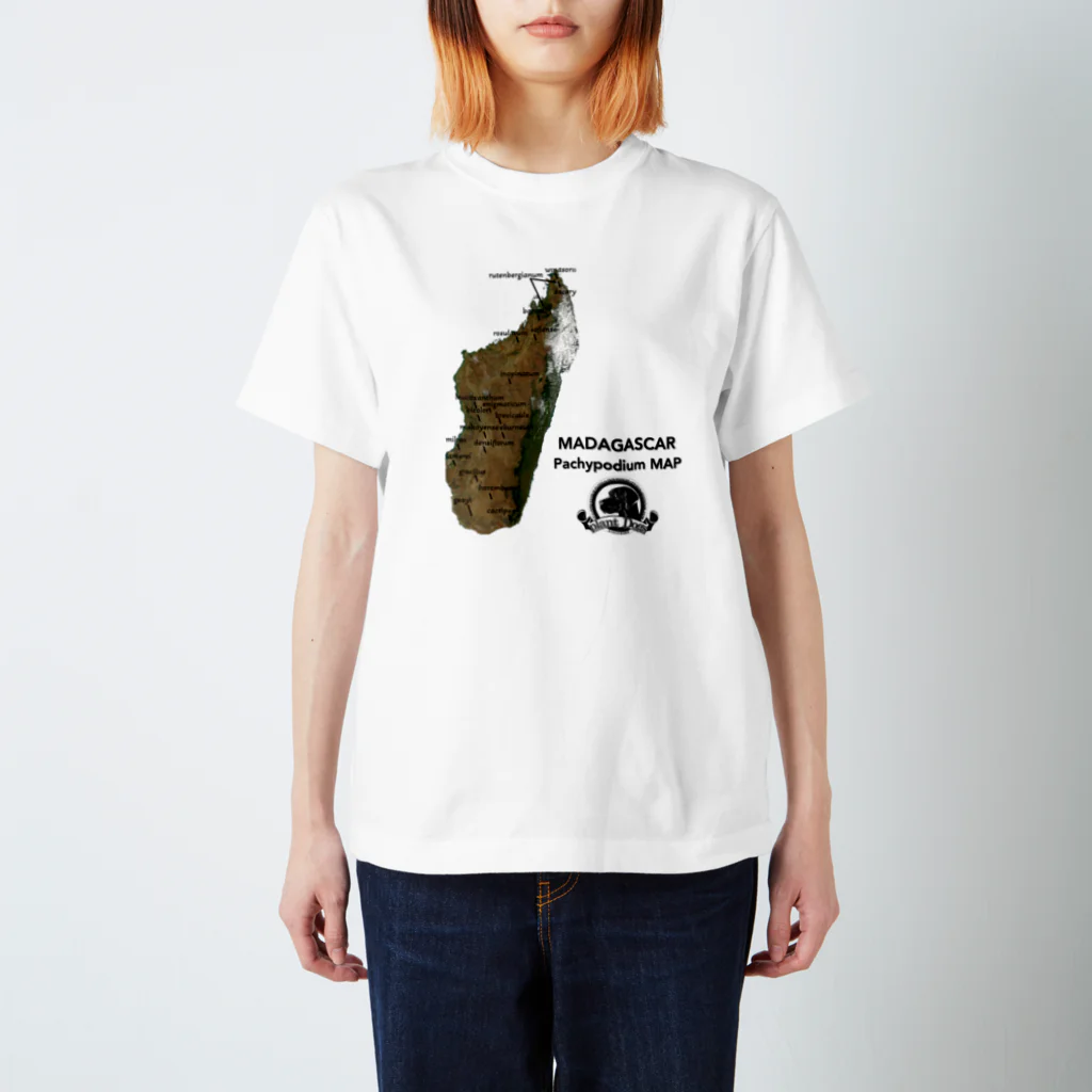 yusuke5629のマダガスカル パキポディウムMAP Tシャツ スタンダードTシャツ