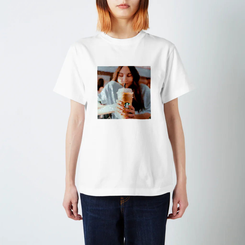 purimokobeのフラペチーノと女の子 Regular Fit T-Shirt