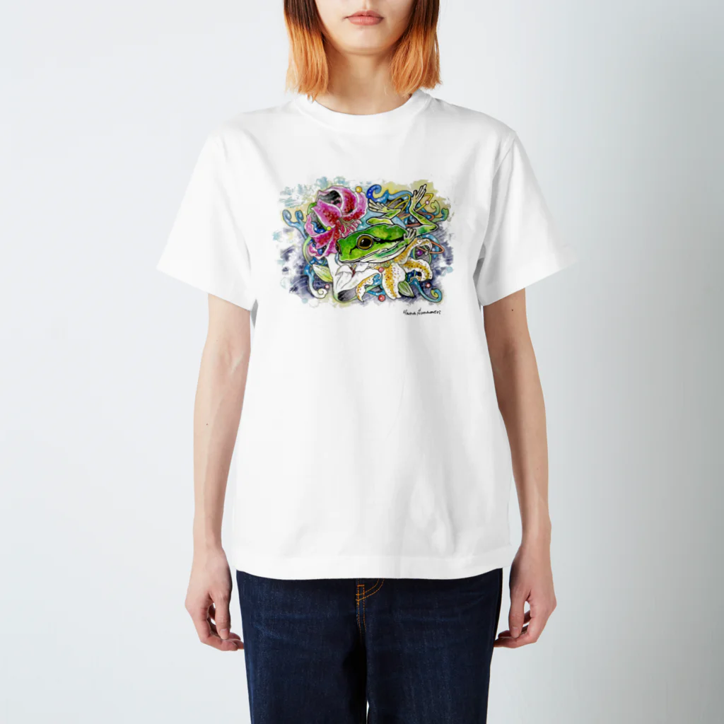 くじらーしあたーの泳ぐアマガエルは美しい Regular Fit T-Shirt