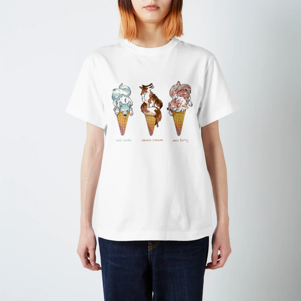 タタナ幻獣館のソフトクリームなオオカミたち スタンダードTシャツ