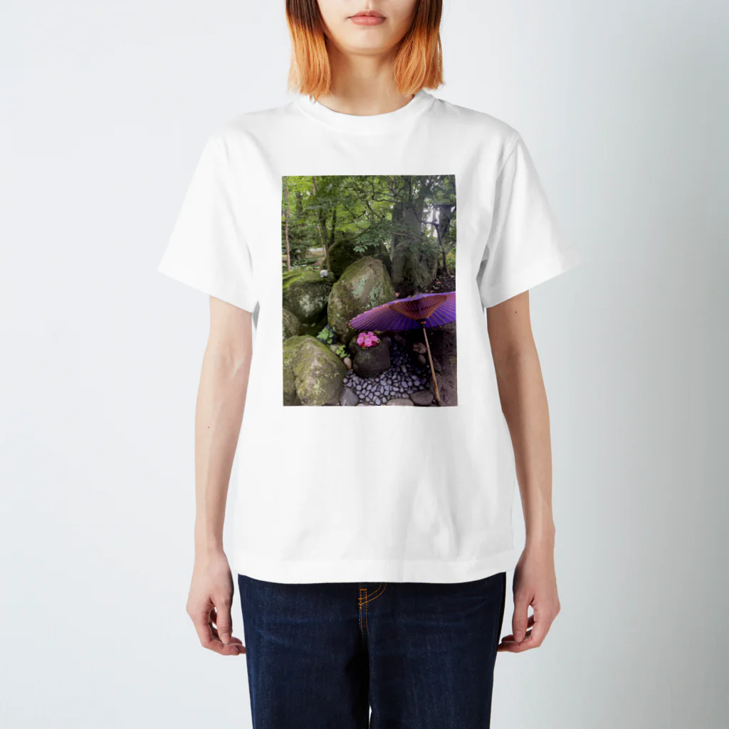 chan kumiの和風パワースポットshrine Regular Fit T-Shirt
