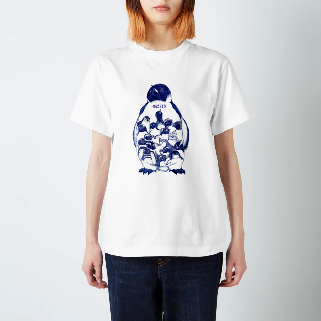 ヤママユ(ヤママユ・ペンギイナ)の-042518-World Penguins Day スタンダードTシャツ