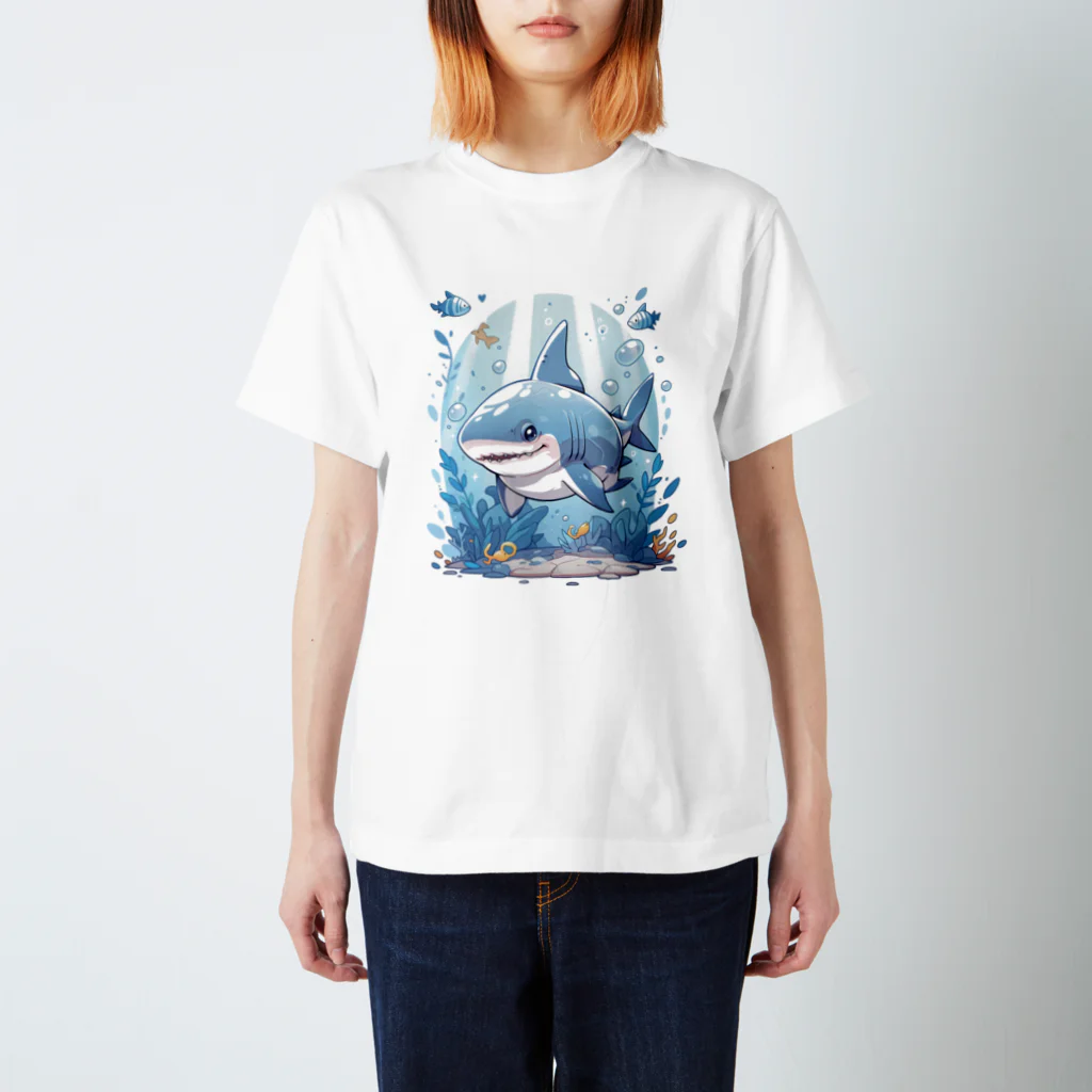 Design WonderlandのシャークT Regular Fit T-Shirt