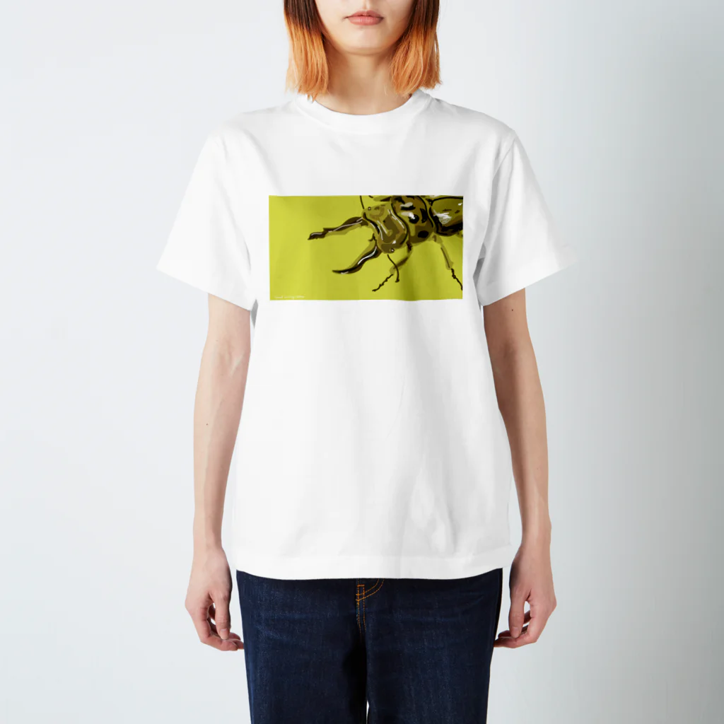 good morning letterのオウゴンオニクワガタ Regular Fit T-Shirt