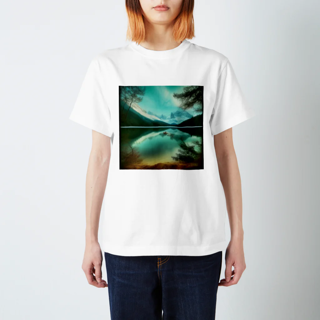 rin_0707の湖 Regular Fit T-Shirt