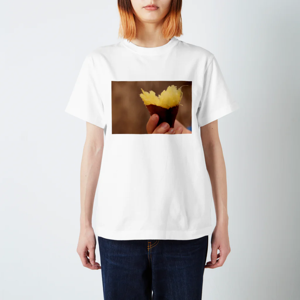 hanacoのあの時の焼き芋 Regular Fit T-Shirt