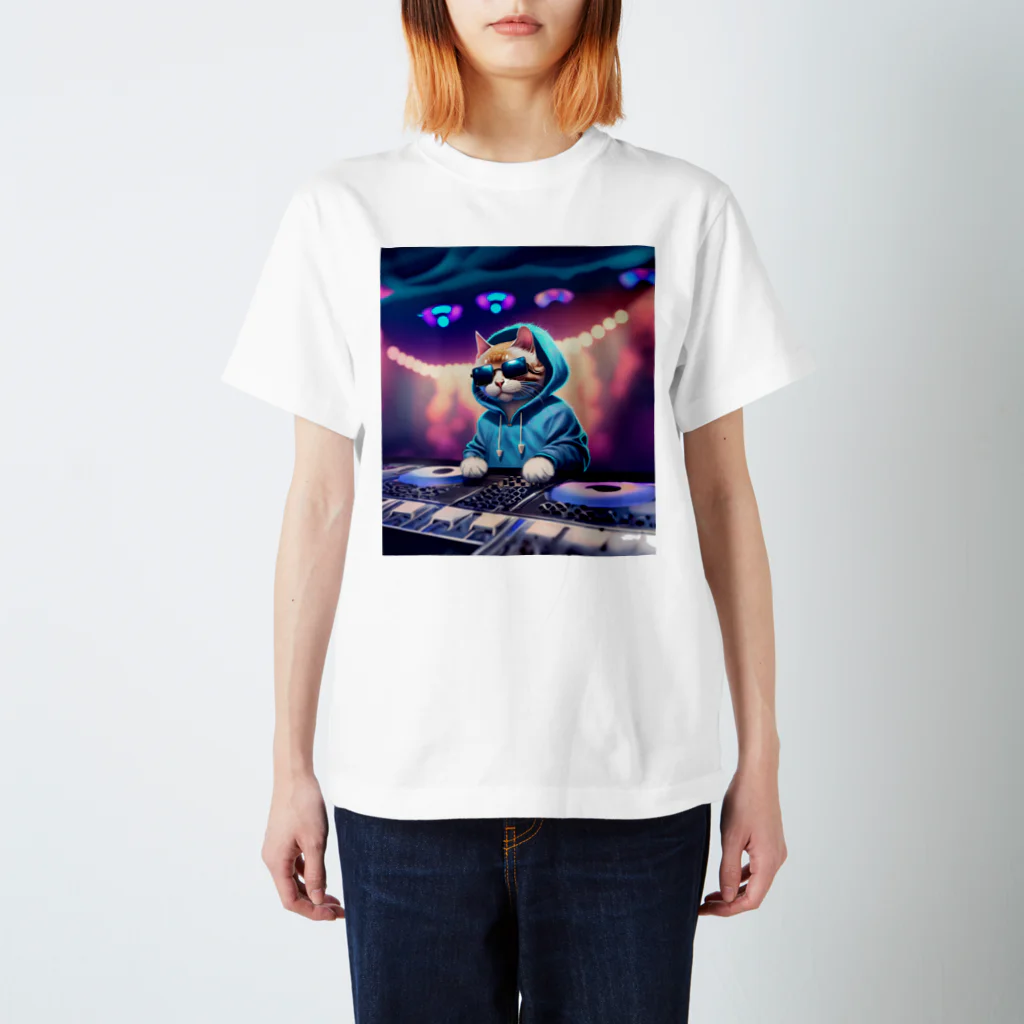 imagine-12のneko Regular Fit T-Shirt