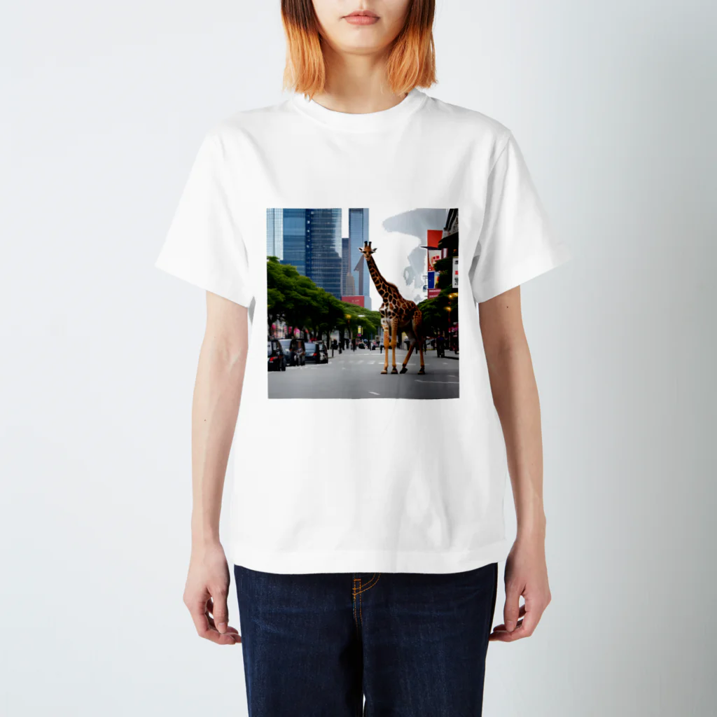 ModaZooのシティーきりん Regular Fit T-Shirt