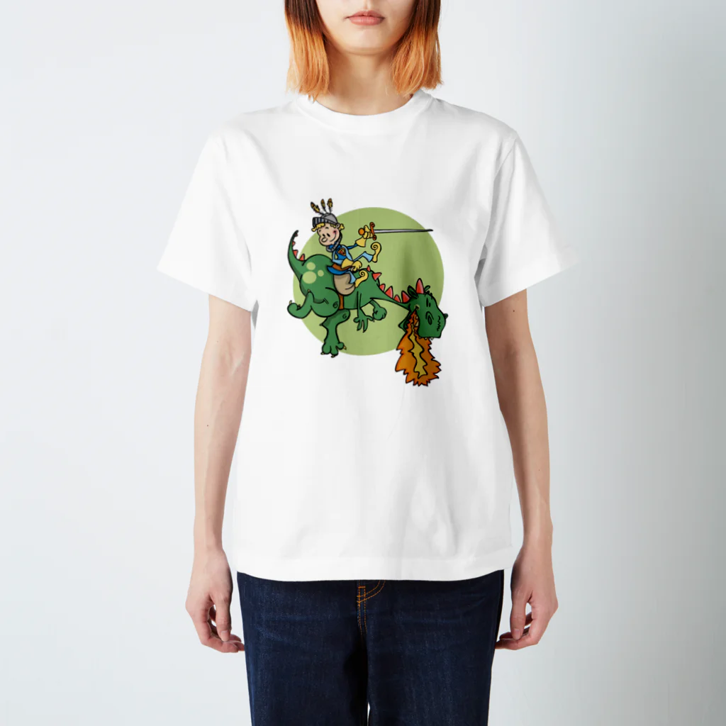 mumusのドラゴン騎士のイラストグッズ Regular Fit T-Shirt