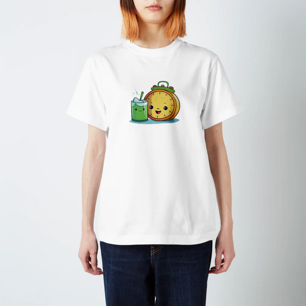 improvementのほのぼのタイム: ふわふわの時計の冒険 Regular Fit T-Shirt