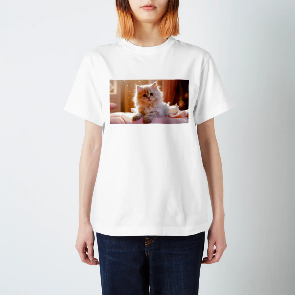 はんなり女史の夢見る猫2 Regular Fit T-Shirt