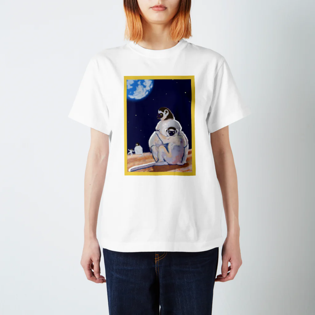 Kasabrankaの惑星を見る猿の親子 スタンダードTシャツ