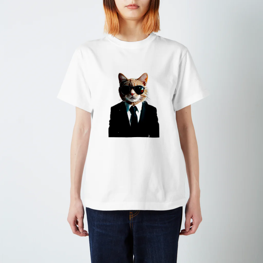 ramiakunのサングラスを掛けた猫 Regular Fit T-Shirt