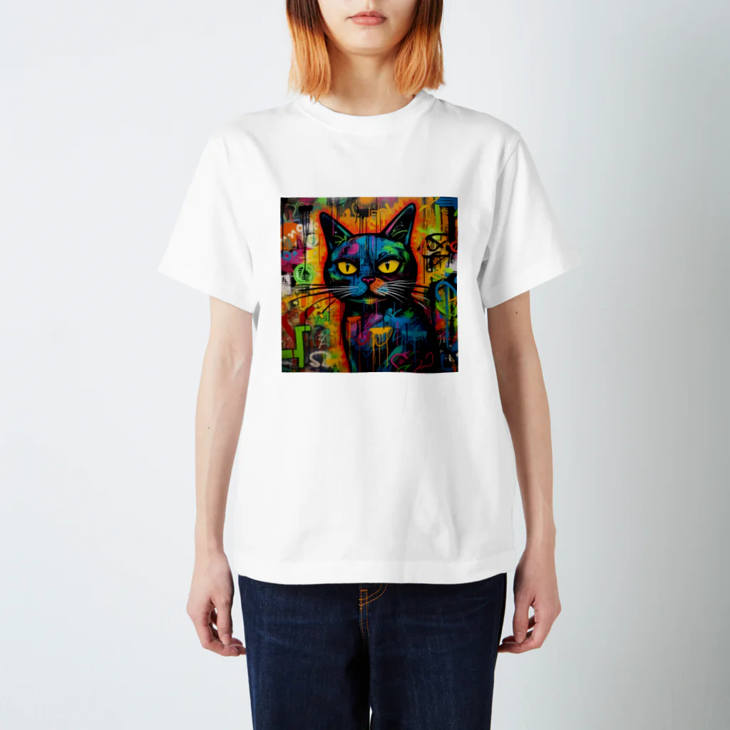 Hayate Kawakami オリジナルのサイバーパンク猫 Regular Fit T-Shirt