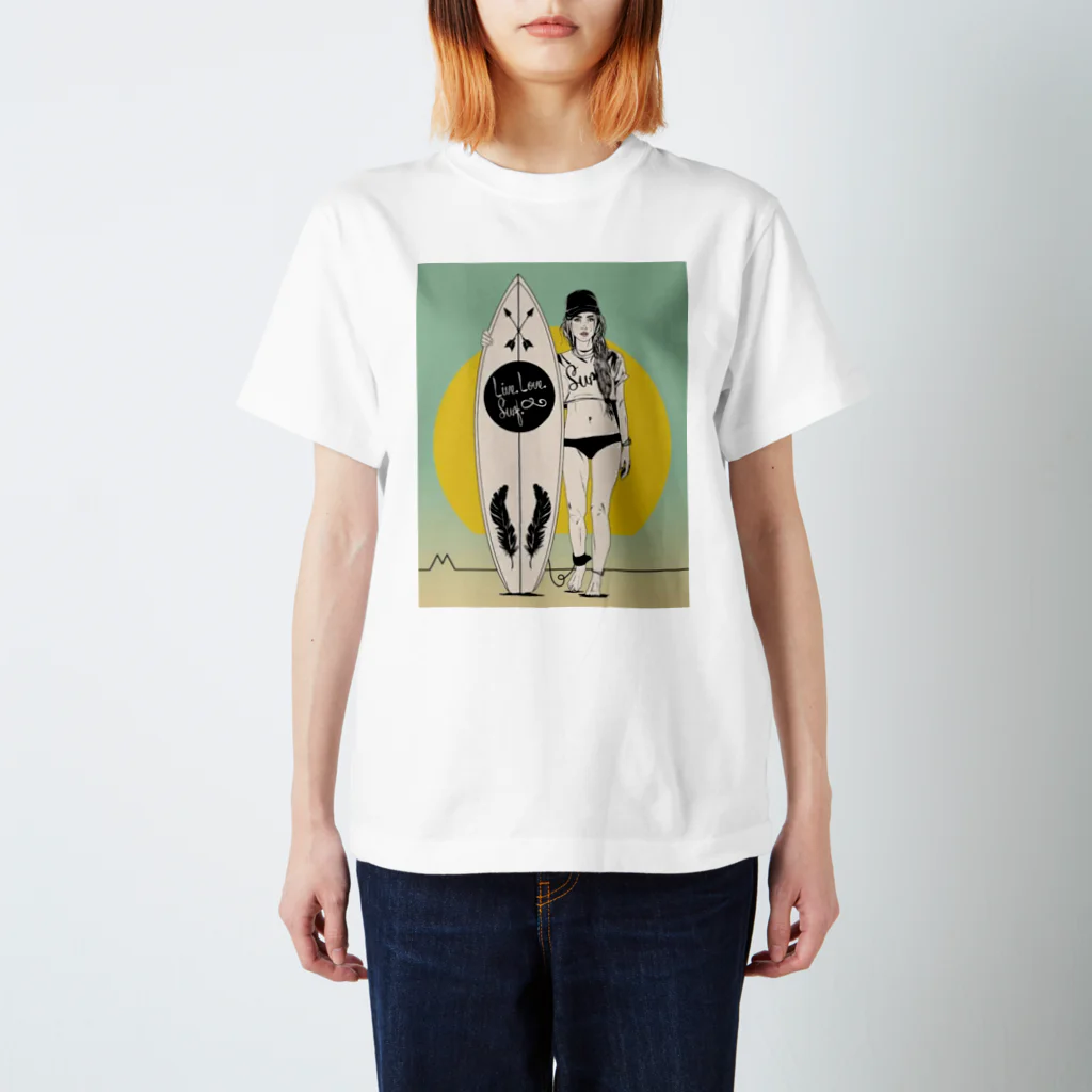 ファンタジスターのサーファーのさりちゃん スタンダードTシャツ