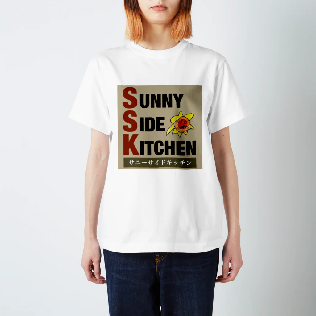 yokayokasのSUNNY SIDE KITCHEN Regular Fit T-Shirt