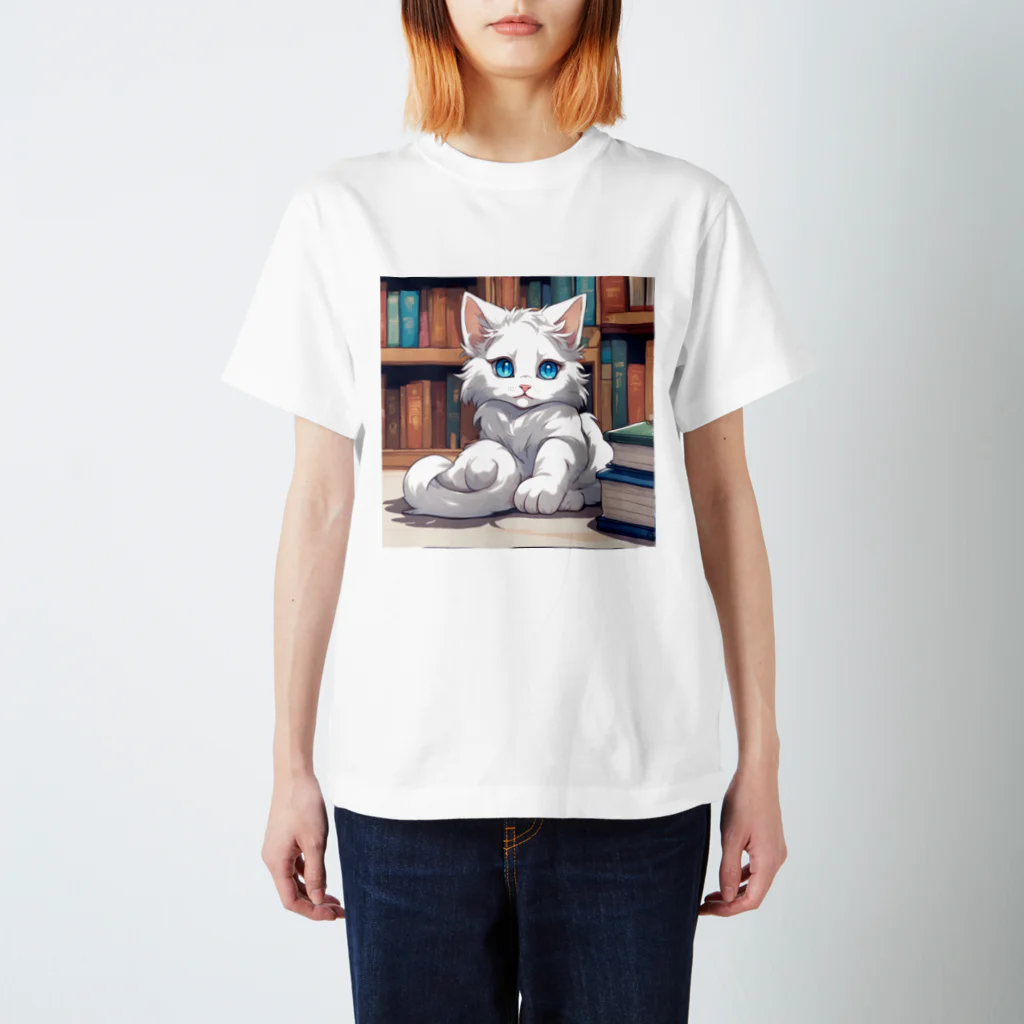 yoiyononakaの図書室の番猫02 Regular Fit T-Shirt