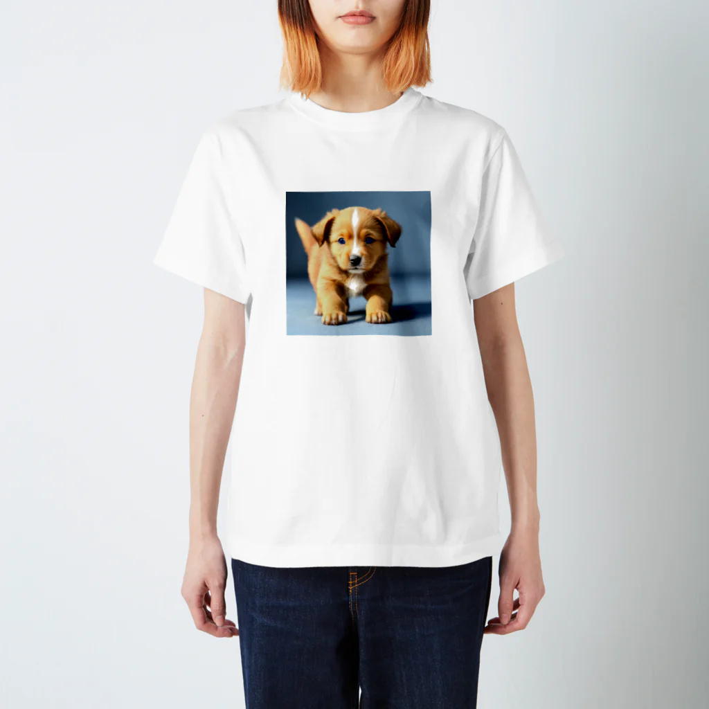 フリーダムの走ってくる子犬 Regular Fit T-Shirt