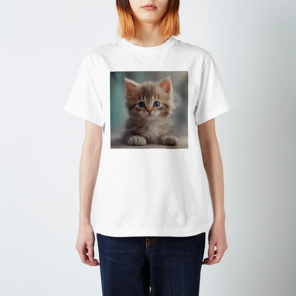 アルタイルの可愛い仔猫のイラストグッズ Regular Fit T-Shirt