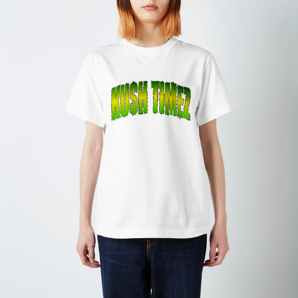 2high のkush timez Regular Fit T-Shirt